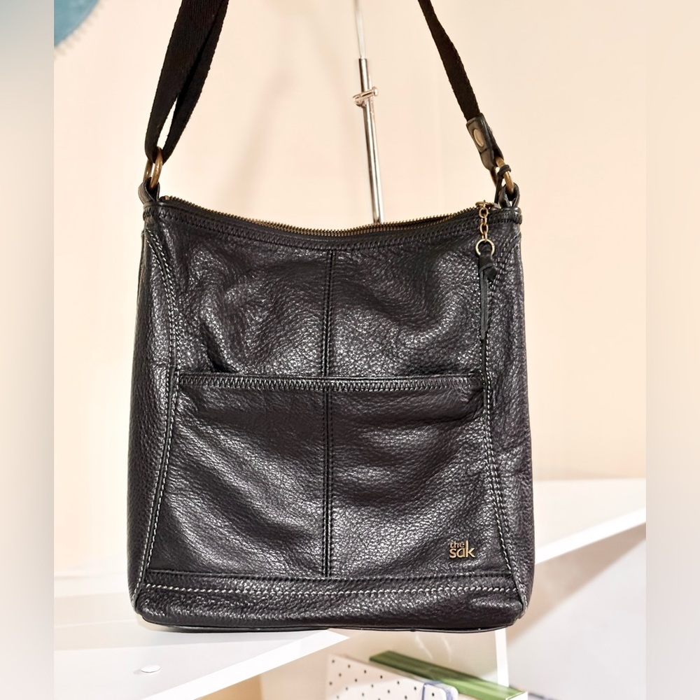 The Sak Leather Crossbody/Shoulder Bag